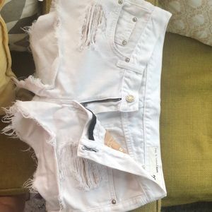 Rag and bone size 27 white denim shorts